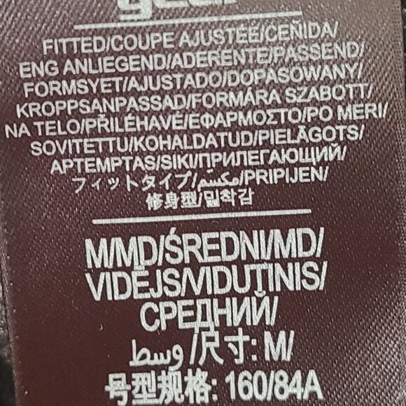 Under Armour ColdGear Zip Jacket Womens Size Black Running Workout Black Size M - Picture 8 of 8